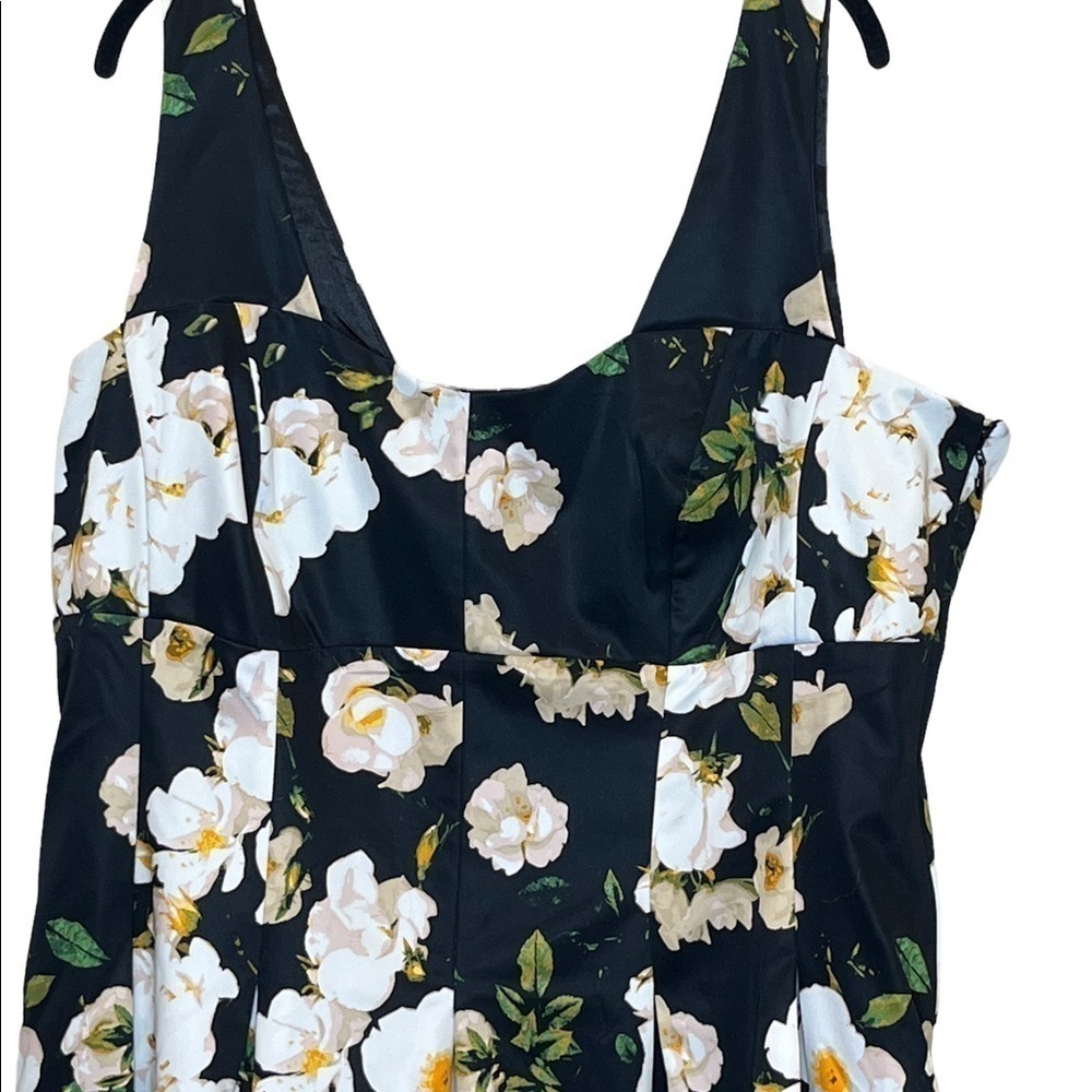 CITY CHIC‎ Floral Senorita Dress - Picture 3 of 6